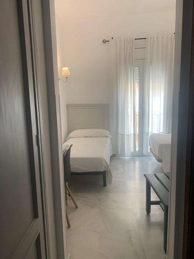 Hotel Dona Blanca Seville Exterior photo